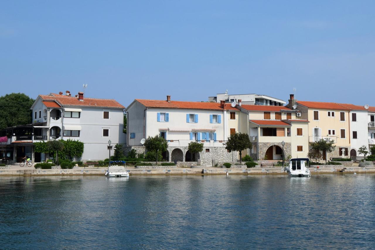 Guest House Keti Малинска Экстерьер фото